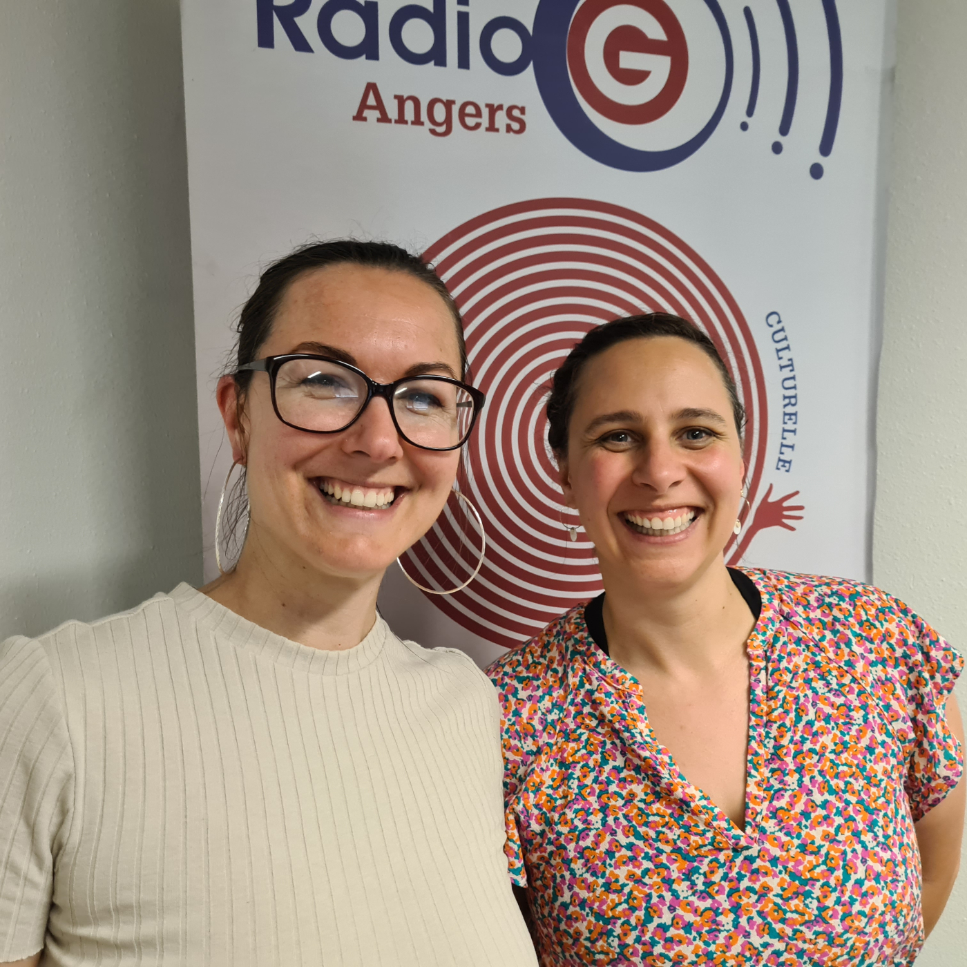 Les voies de l'éco du 26 06 2024 - Avec Noémie Gayet et Leslie Legros le magazine des entrepreneurs de l&#039;anjou Les voies de l'éco du 26 06 2024 - Avec Noémie Gayet et Leslie Legros